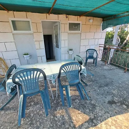 Apartmani Dusica Lumbarda Exterior photo